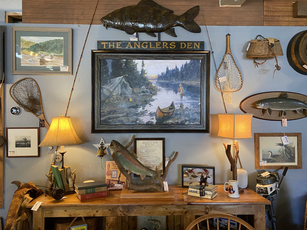 Shopping for antiques in Highlands-Cashiers, NC